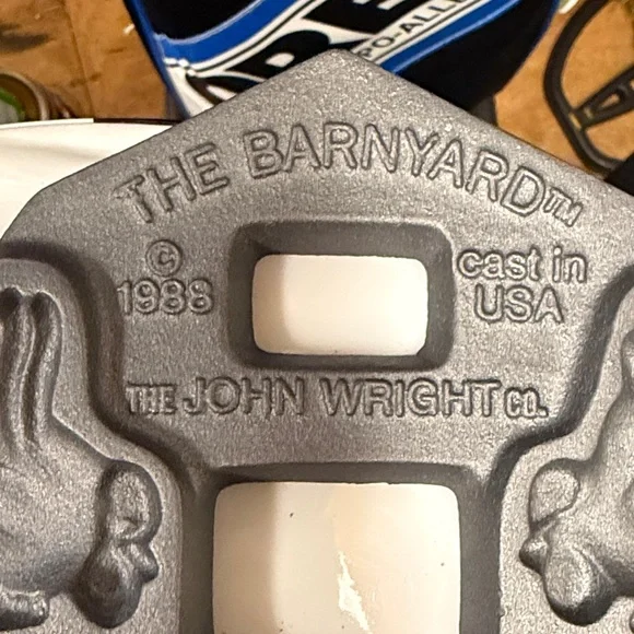 The Bar Silver Barnyard Mold cast iron - Picture 2 of 10